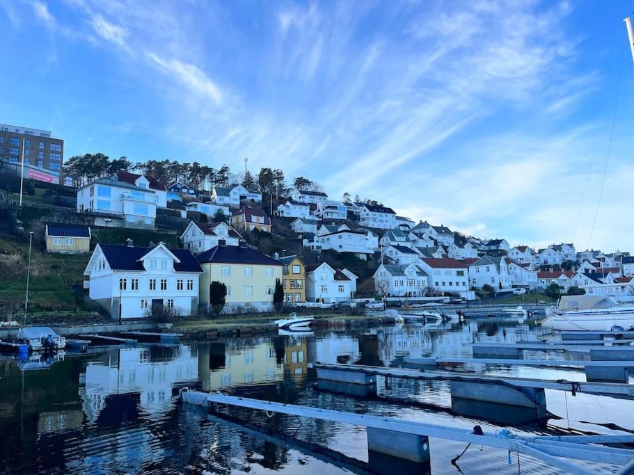 Unik Hytte Med Fjordutsikt Villa Farsund Exterior photo